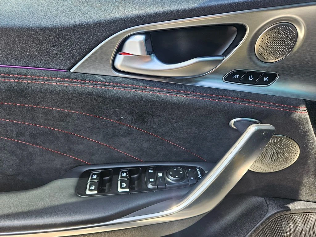 Kia Stinger * 3.3 GT* ������������* ��������!���������* ������ | Mobile.bg � ����������� 13
