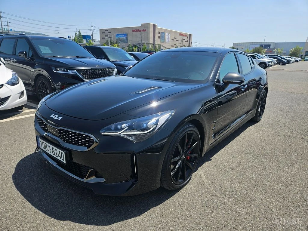 Kia Stinger * 3.3 GT* ЧИСТАИСТОРИЯ* ЦЕНАДОБГ!ОБДУХВАНЕ* ПОДГРЕ