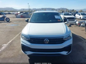 VW Tiguan 2.0T SE R-LINE BLACK, снимка 2