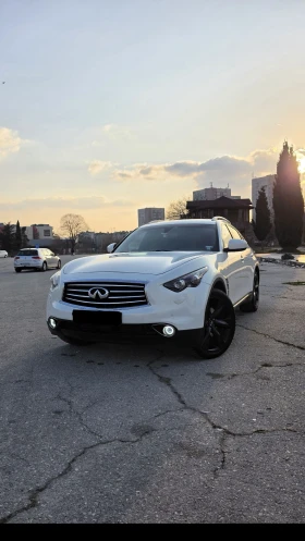 Infiniti QX70 3.0d, снимка 1