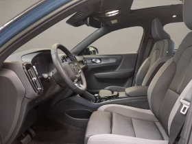 Volvo XC40 EV Twin Ultimate AWD 360 DISTR Winter Pack H/K K-L | Auto.bg — изображение 13
