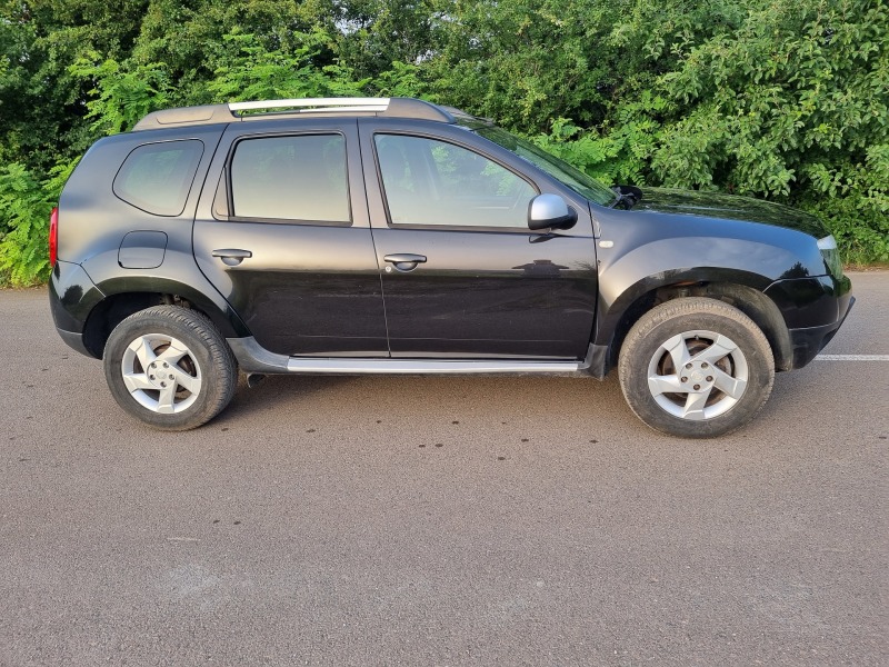 Dacia Duster 1.5 DCI 4x4, снимка 8 - Автомобили и джипове - 46135664