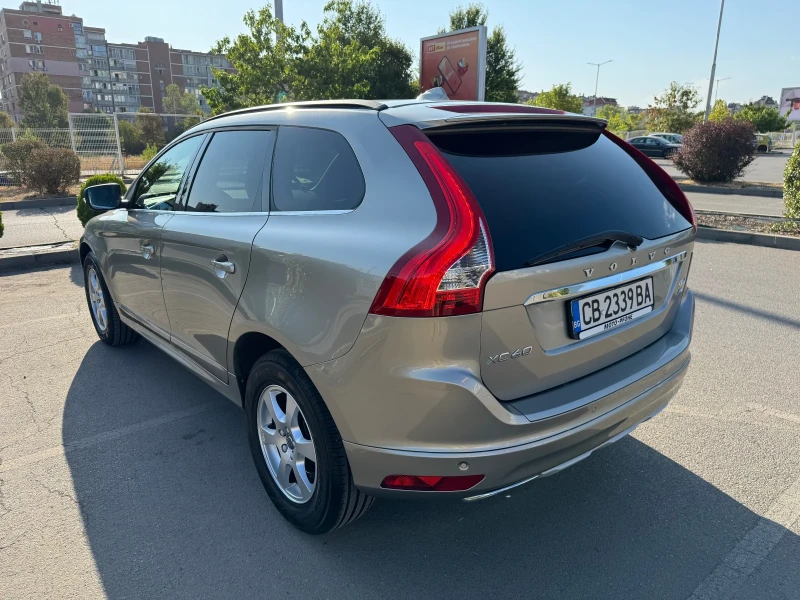 Volvo XC60 D4 AWD, снимка 3 - Автомобили и джипове - 47184890