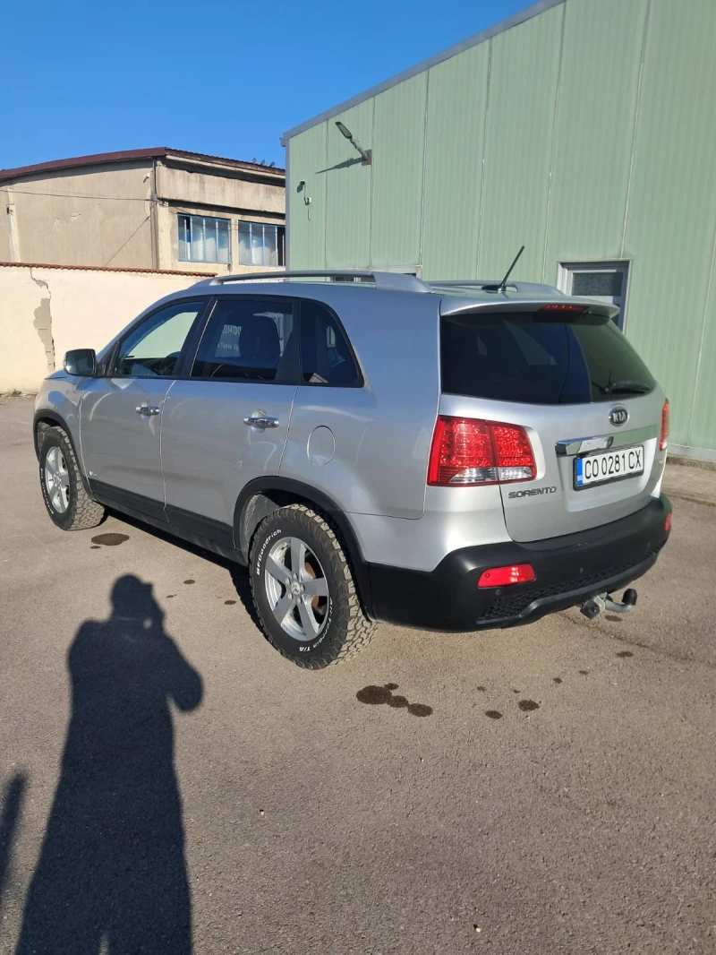 Kia Sorento 2.2CRDI, снимка 3 - Автомобили и джипове - 49047684