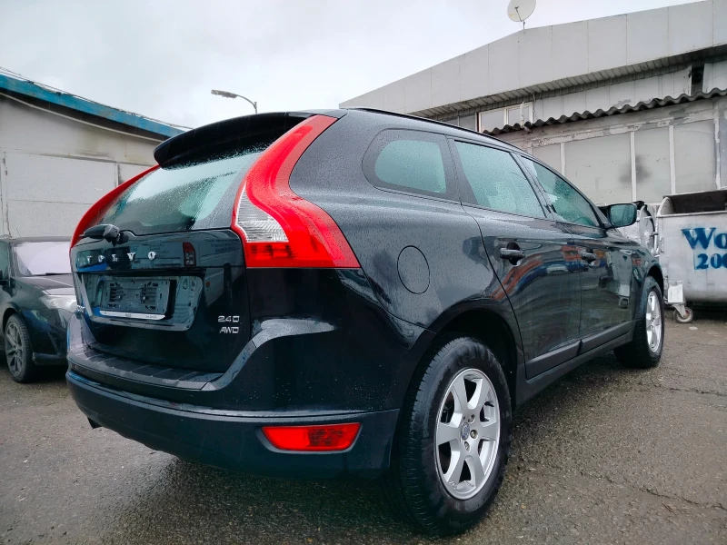 Volvo XC60, снимка 4 - Автомобили и джипове - 49344363