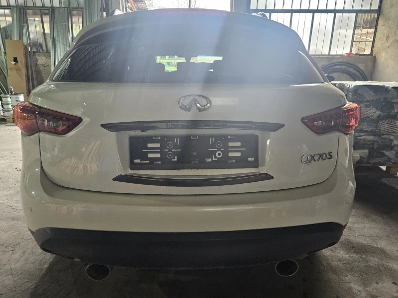 Infiniti QX70 3.0d, снимка 3 - Автомобили и джипове - 49868896