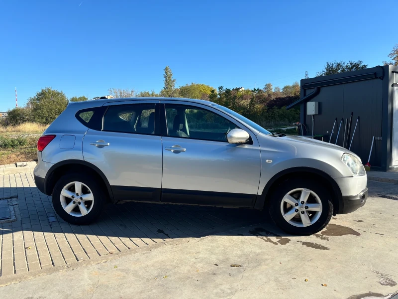 Nissan Qashqai, снимка 8 - Автомобили и джипове - 52775887