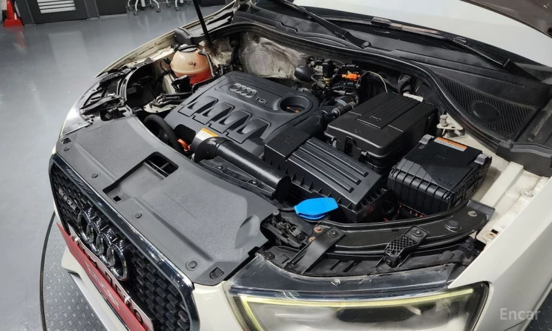 Audi Q3, снимка 6 - Автомобили и джипове - 52997676