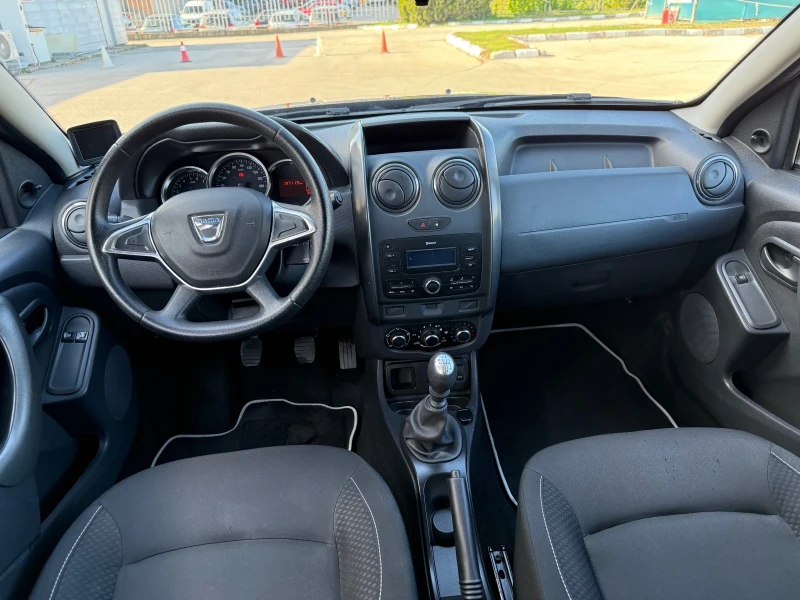 Dacia Duster Камера, парктроник, 142000км БАРТЕР, снимка 15 - Автомобили и джипове - 53053356
