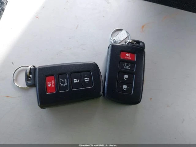 Toyota Highlander LIMITED* ПОДГРЕВ* ШИБИДАХ* МЪРТВА ТОЧКА* КАМЕРА* , снимка 16 - Автомобили и джипове - 53456911