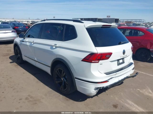 VW Tiguan 2.0T SE R-LINE BLACK, снимка 4 - Автомобили и джипове - 53724393