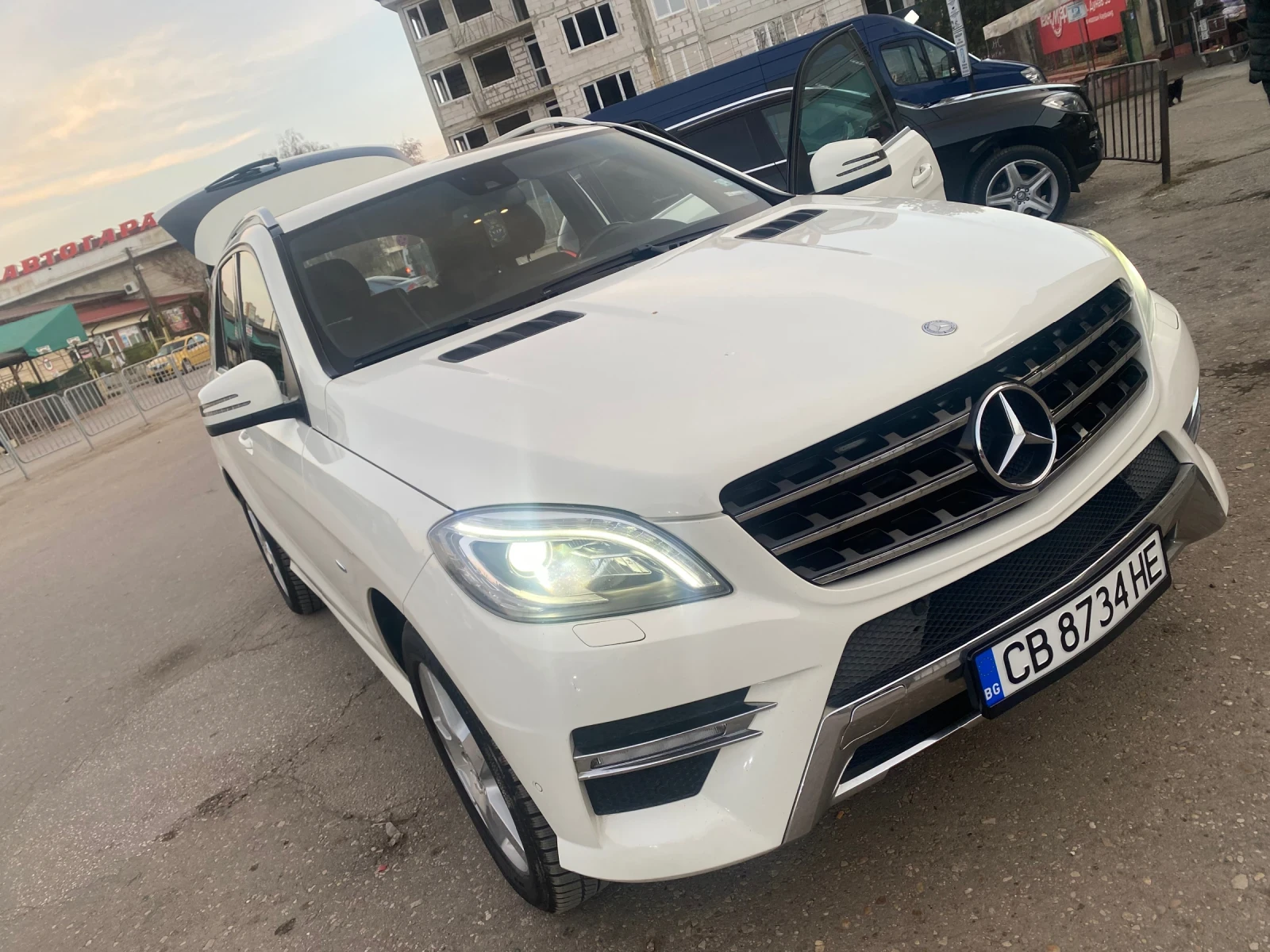 Mercedes-Benz ML 350  - изображение 2
