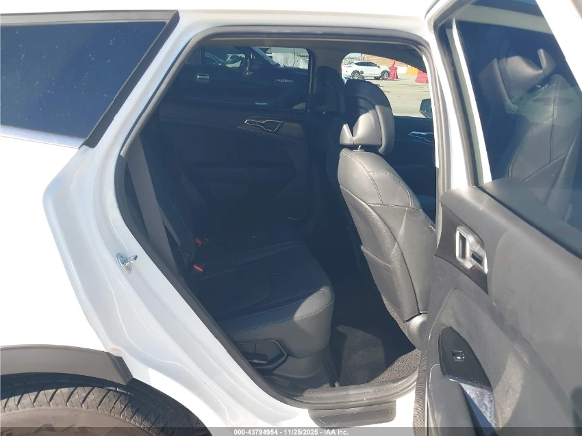 Kia Sportage HYBRID EX* DIGITAL* ПОДГРЕВ* AWD - изображение 9