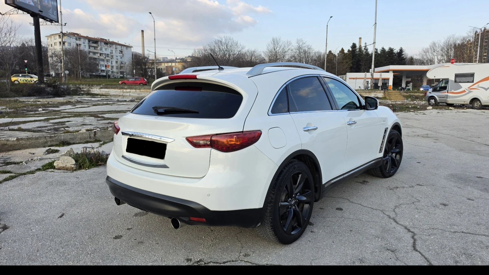 Infiniti QX70 3.0d, снимка 6 - Автомобили и джипове - 53861329