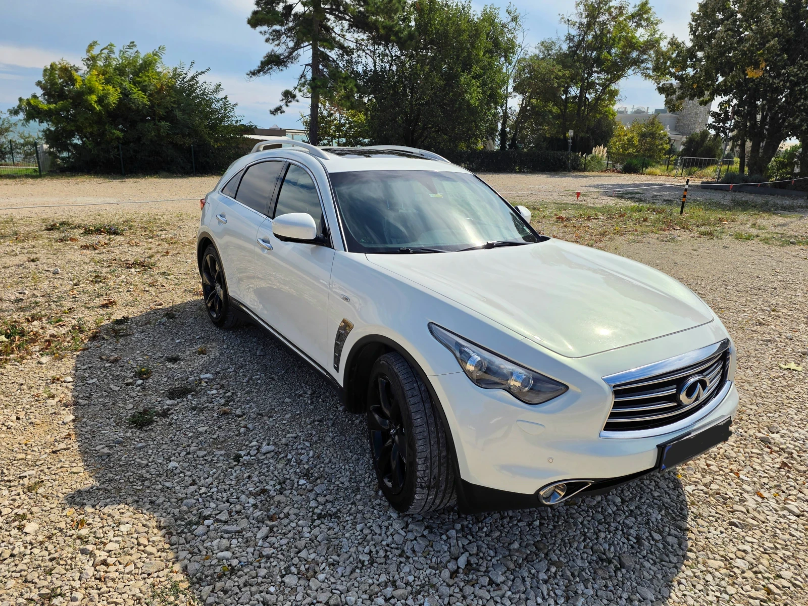 Infiniti QX70 3.0d, снимка 5 - Автомобили и джипове - 56273426