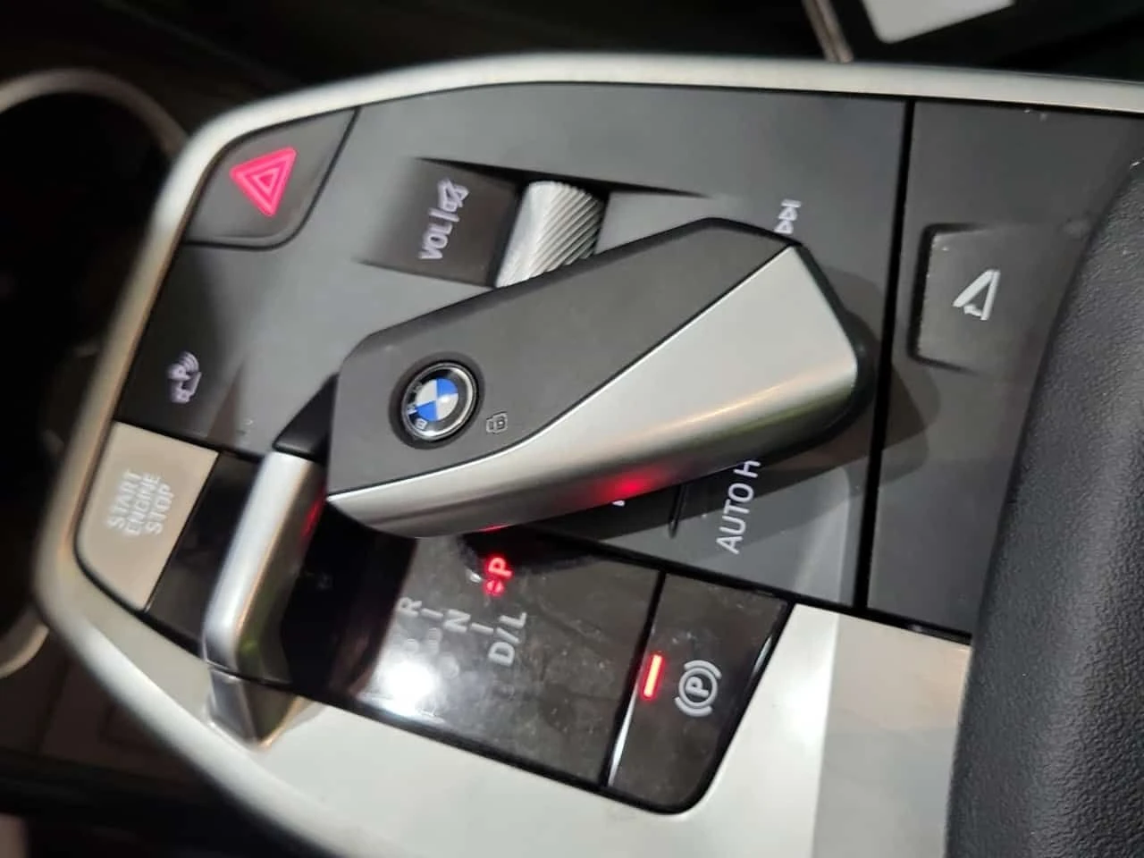 BMW X1 XDRIVE28I| PANORAMA| LANE ASSIST| CARFAX| , снимка 8 - Автомобили и джипове - 53997396