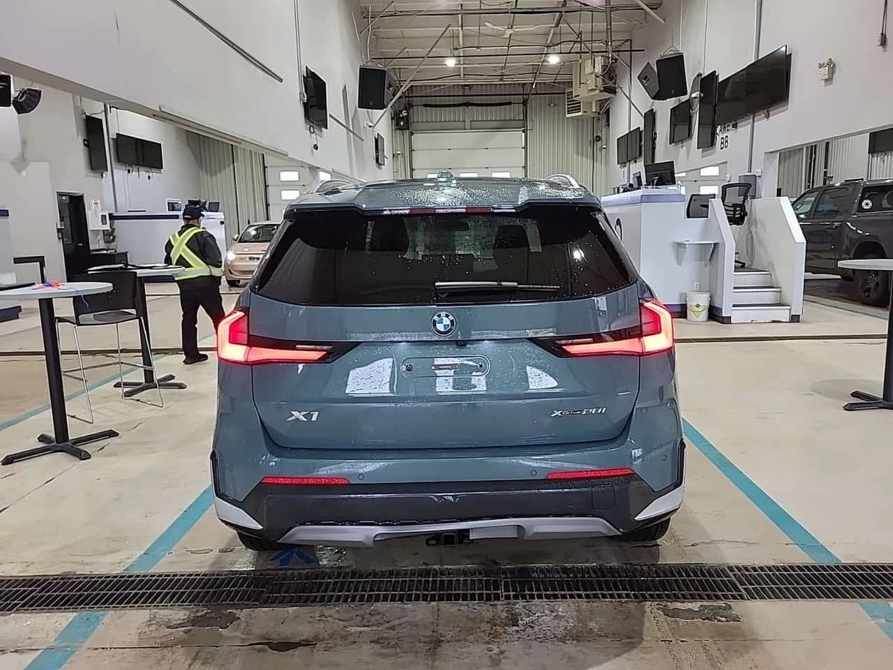 BMW X1 XDRIVE28I| PANORAMA| LANE ASSIST| CARFAX| , снимка 17 - Автомобили и джипове - 53997396