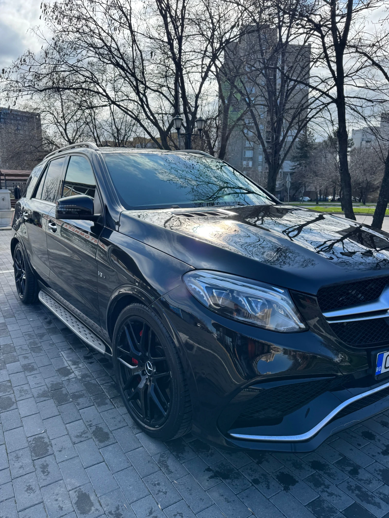 Mercedes-Benz GLE 63 S AMG, снимка 3 - Автомобили и джипове - 54383965