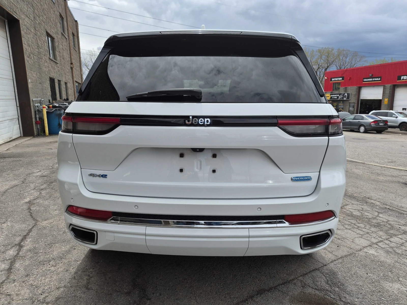 Jeep Grand cherokee 4XE * OVERLAND * 2.0 HYBRID * CARFAX *  | Mobile.bg � ����������� 4