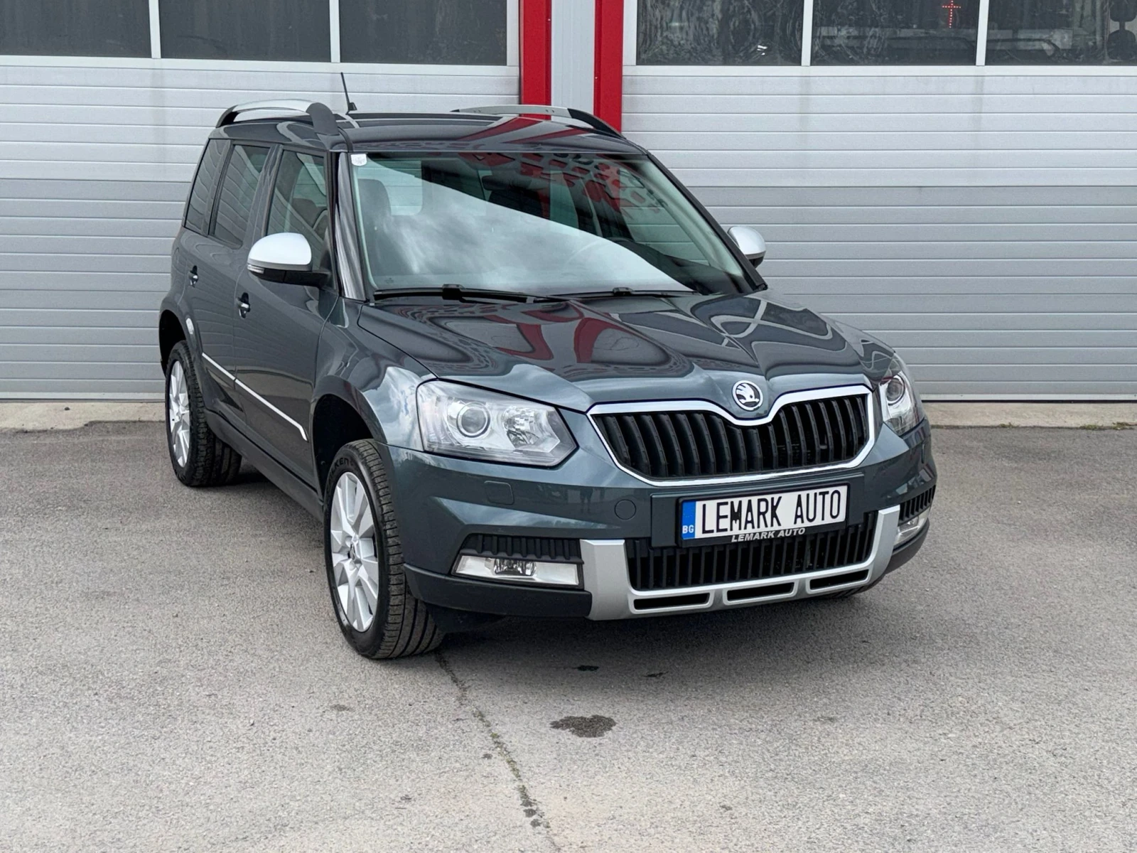 Skoda Yeti 1.2I AUTOMATIK DSG KEY LESS NAVI 360KAMERA EVRO 6B, снимка 5 - Автомобили и джипове - 54753119