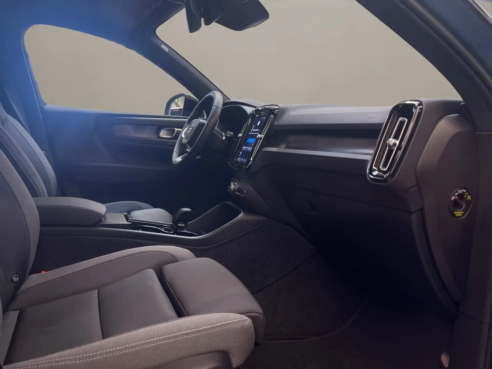 Volvo XC40 EV Twin Ultimate AWD 360 DISTR Winter Pack H/K K-L | Mobile.bg � ����������� 14