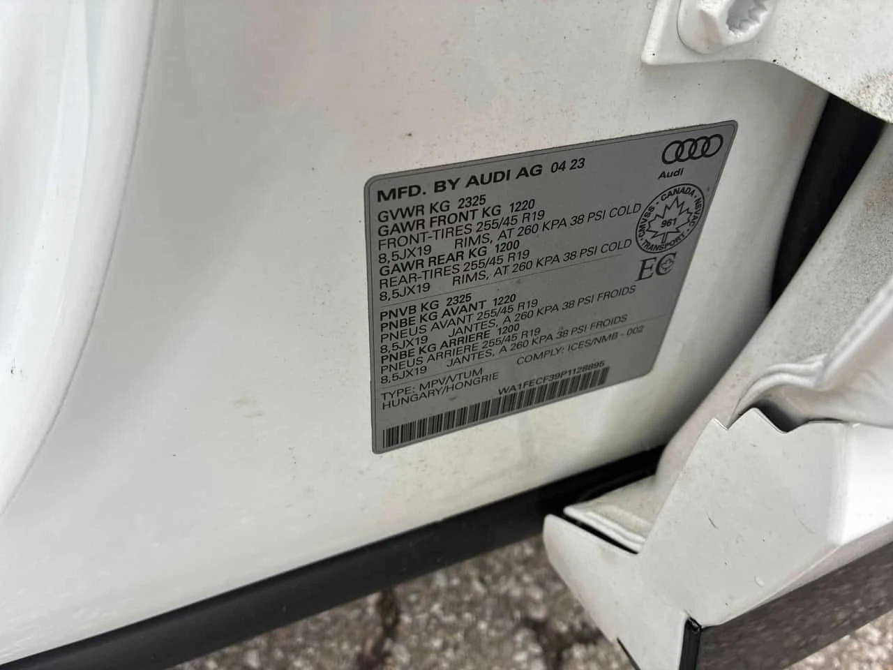 Audi Q3 Technik/ПАНОРАМА/ДИСТРОНИК/360, снимка 11 - Автомобили и джипове - 55389311