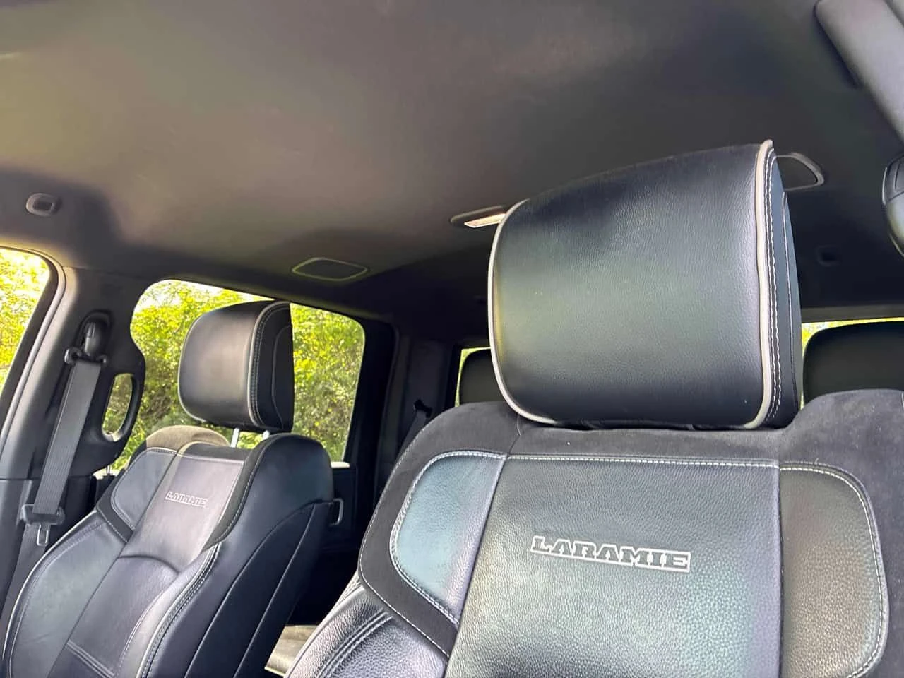 Dodge RAM 2500  Laramie 6.4L / ОБДУХВАНЕ / ВЪЗДУХ / LED , снимка 11 - Автомобили и джипове - 55391886