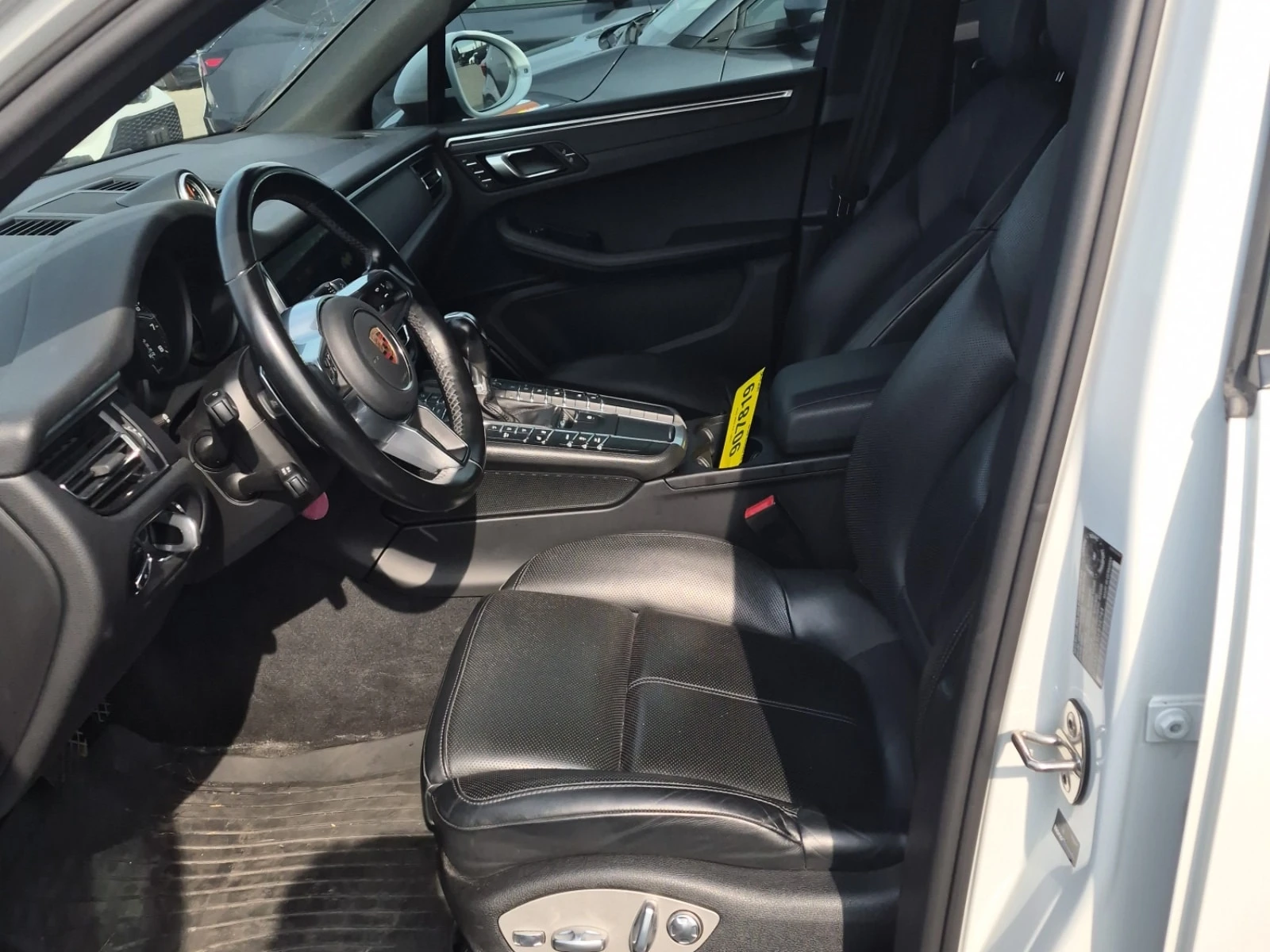 Porsche Macan * AWD * CARFAX * ОПЦИЯ ЗА ФИНАНСИРАНЕ, снимка 5 - Автомобили и джипове - 56114177