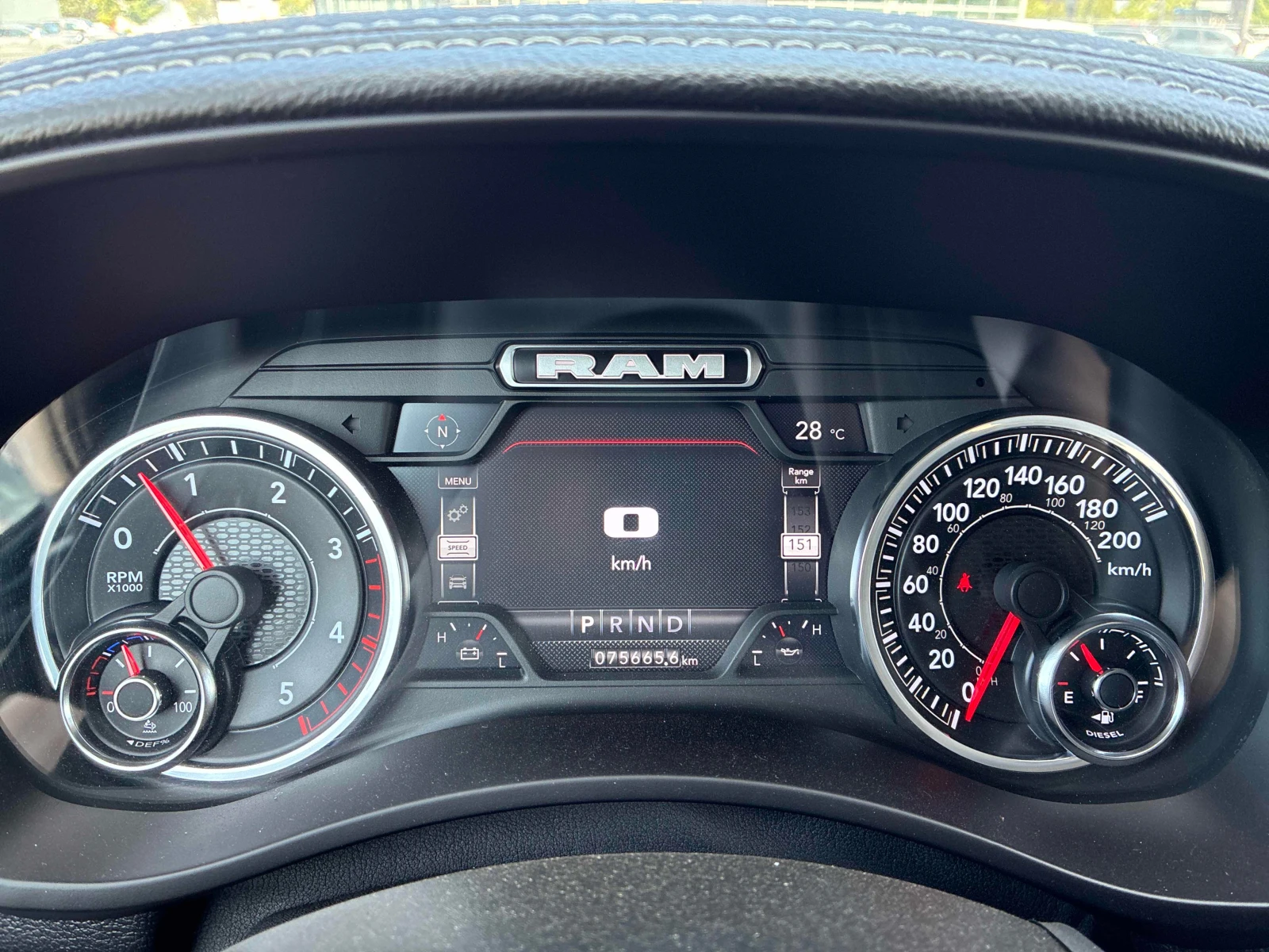 Dodge RAM 2500 * Laramie * АВТОКРЕДИТ БЕЗ ПЪРВОНАЧАЛНА ВНОСКА* , снимка 8 - Автомобили и джипове - 56139863