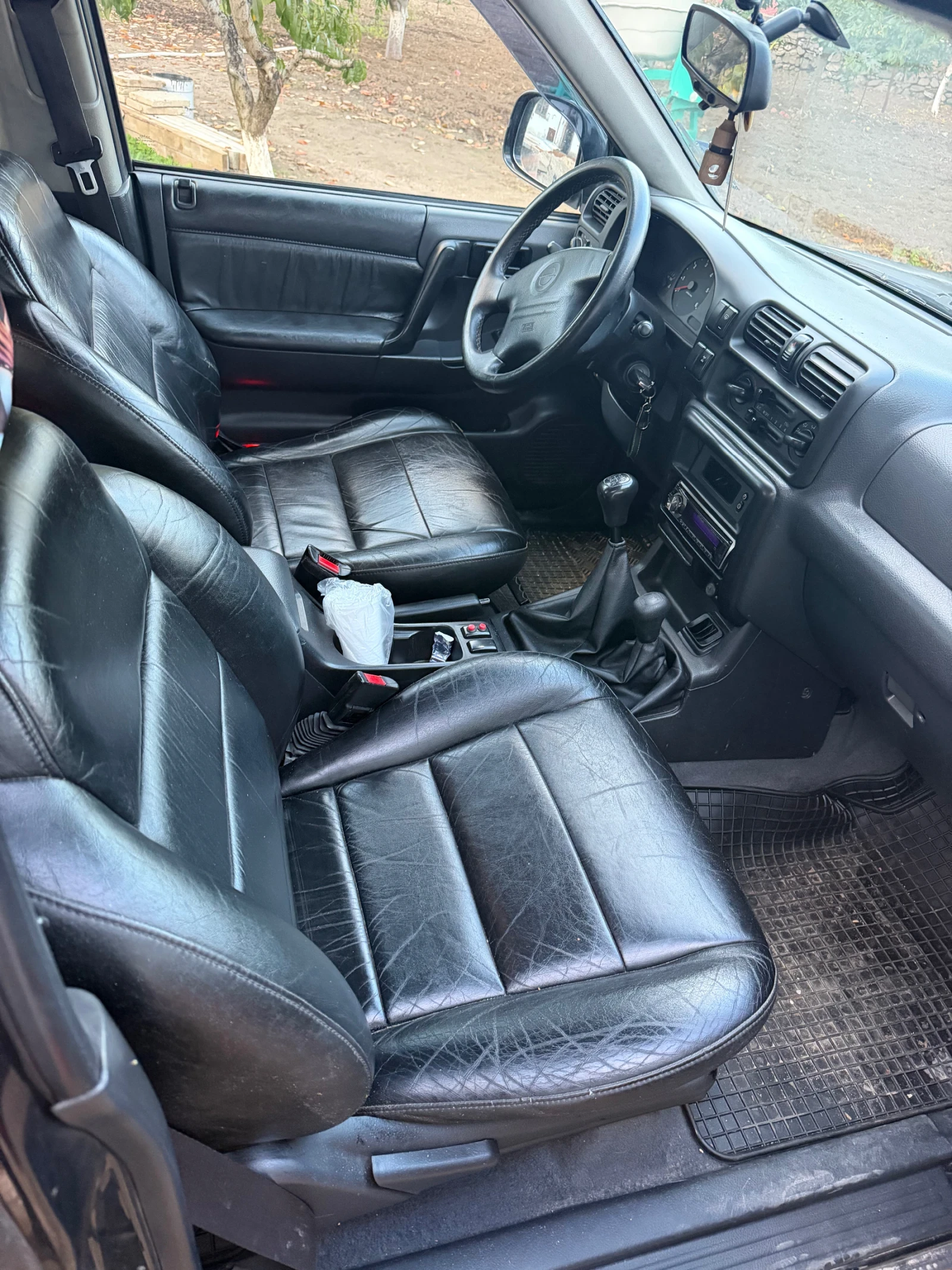 Opel Frontera, снимка 5 - Автомобили и джипове - 56600069