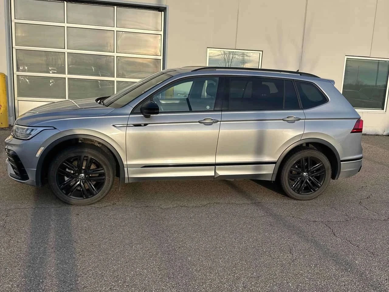 VW Tiguan, снимка 2 - Автомобили и джипове - 56689270