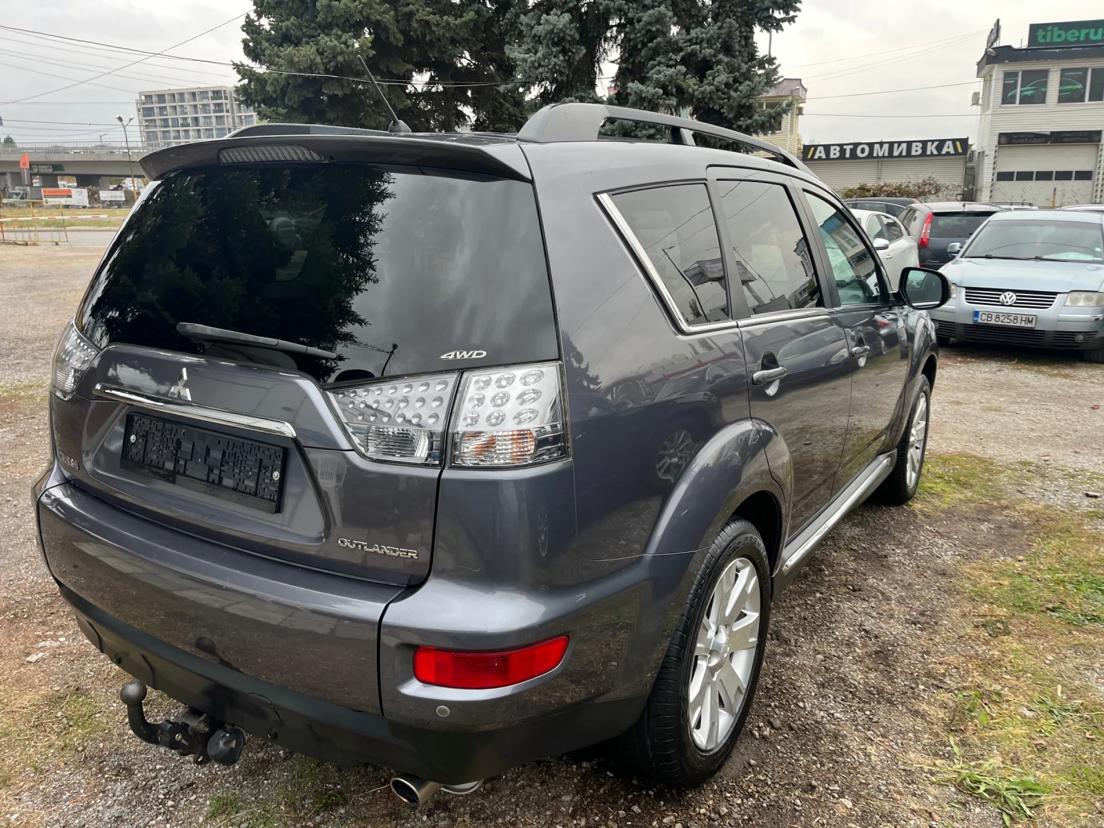 Mitsubishi Outlander 2.4 фейслифт 4х4, снимка 6 - Автомобили и джипове - 56738045