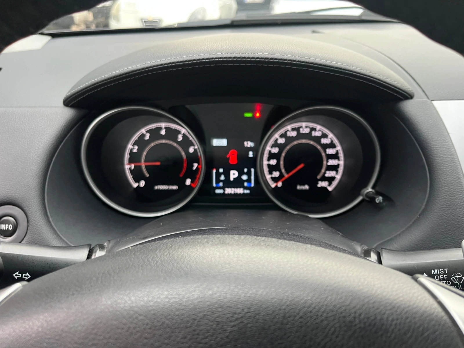Mitsubishi Outlander 2.4 фейслифт 4х4, снимка 12 - Автомобили и джипове - 56738045