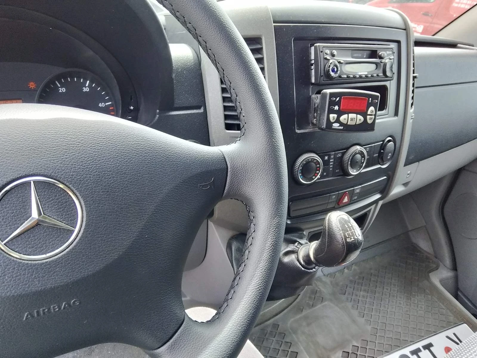 Mercedes-Benz 313 | Mobile.bg � ����������� 9