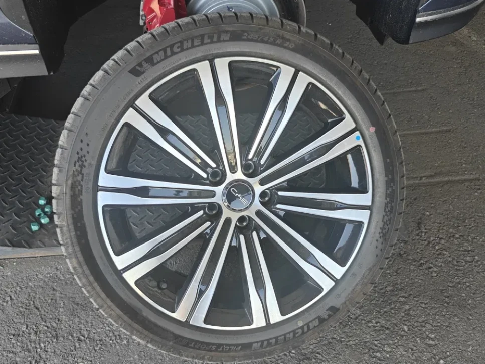 ���� 245/45R20 | Mobile.bg � ����������� 3