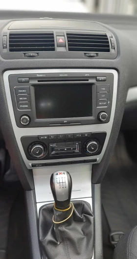 Skoda Octavia Scout, снимка 3