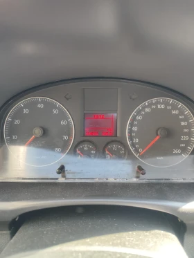 VW Touran 2.0, снимка 9