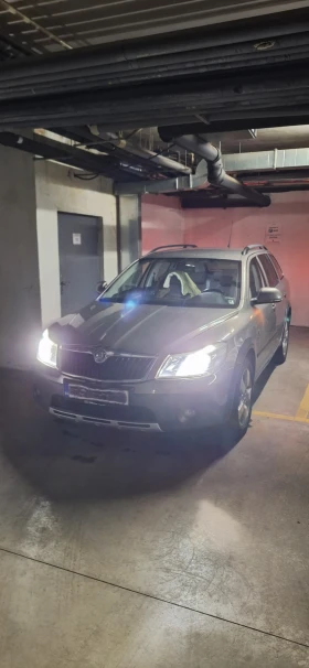Обява за продажба на Skoda Octavia Scout ~14 750 лв. - изображение 1