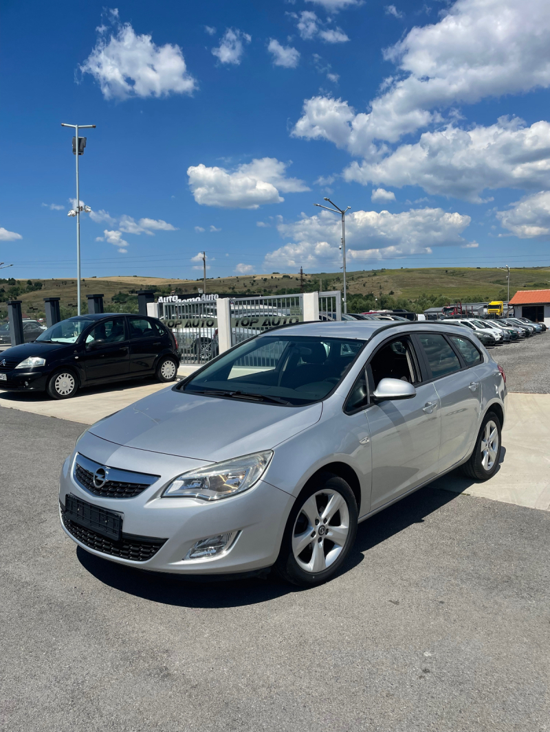 Opel Astra 5А, снимка 3 - Автомобили и джипове - 46355618