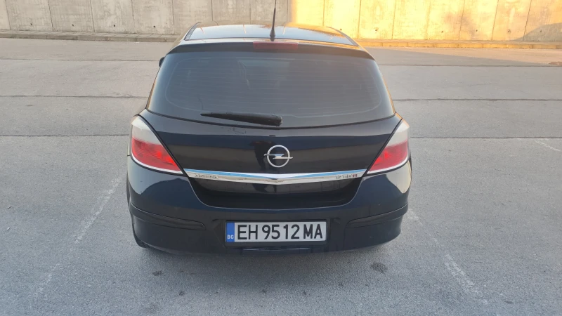 Opel Astra, снимка 14 - Автомобили и джипове - 48928288