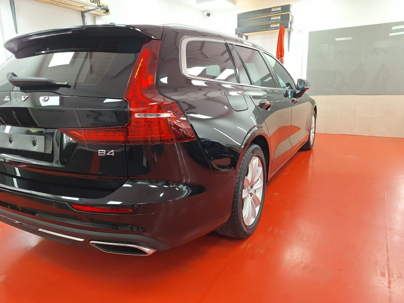 Volvo V60, снимка 4 - Автомобили и джипове - 49319325