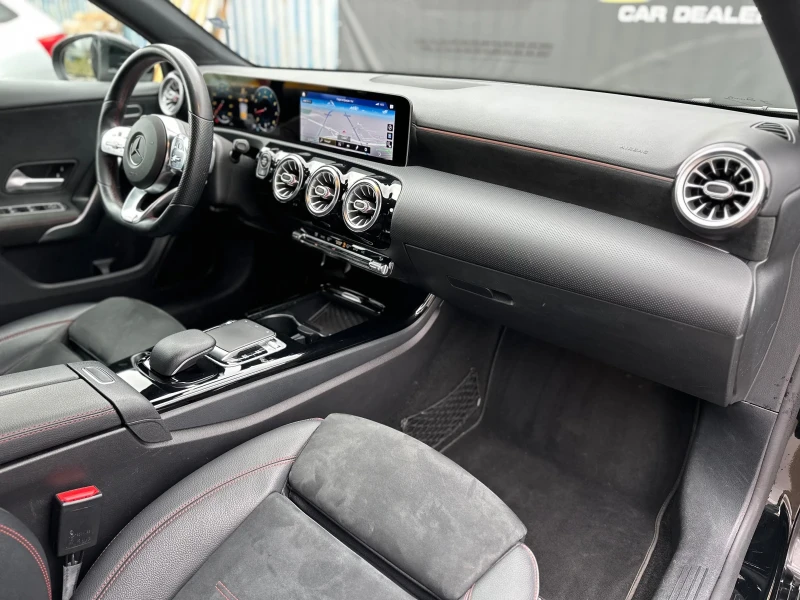 Mercedes-Benz A 200 * AMG LINE* LED* NAVI* CAMERA* , снимка 11 - Автомобили и джипове - 49736964