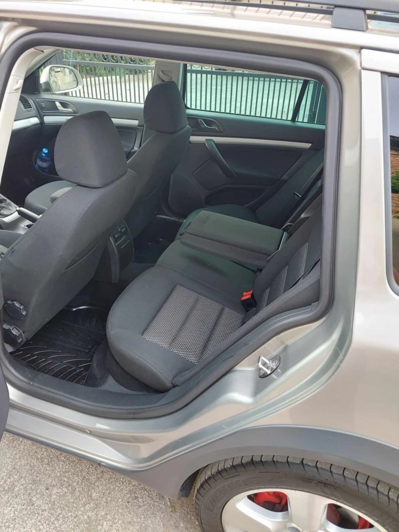Skoda Octavia Scout, снимка 5 - Автомобили и джипове - 52386101