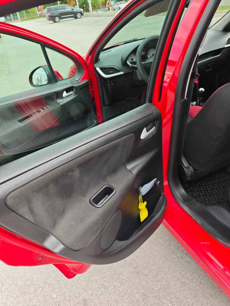 Peugeot 207 1.4i, снимка 13 - Автомобили и джипове - 51605049
