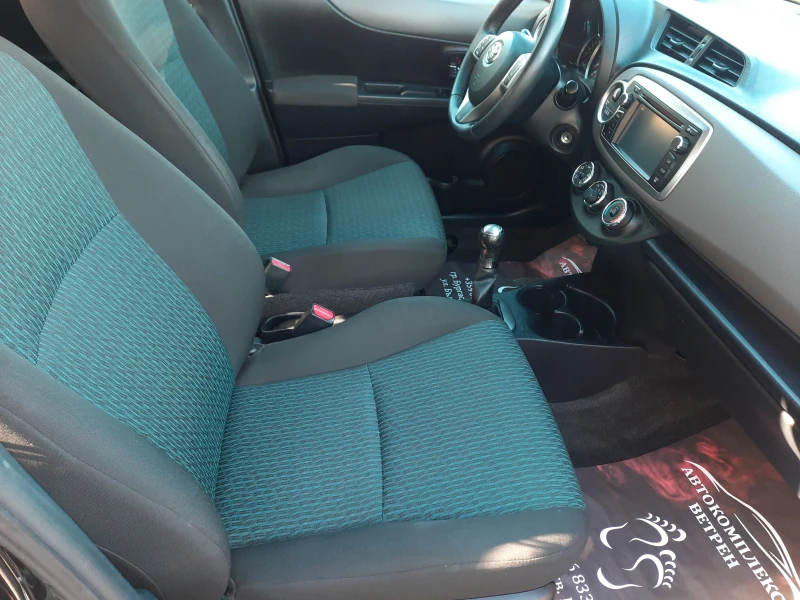 Toyota Yaris 1.0 vvti, снимка 11 - Автомобили и джипове - 51953012