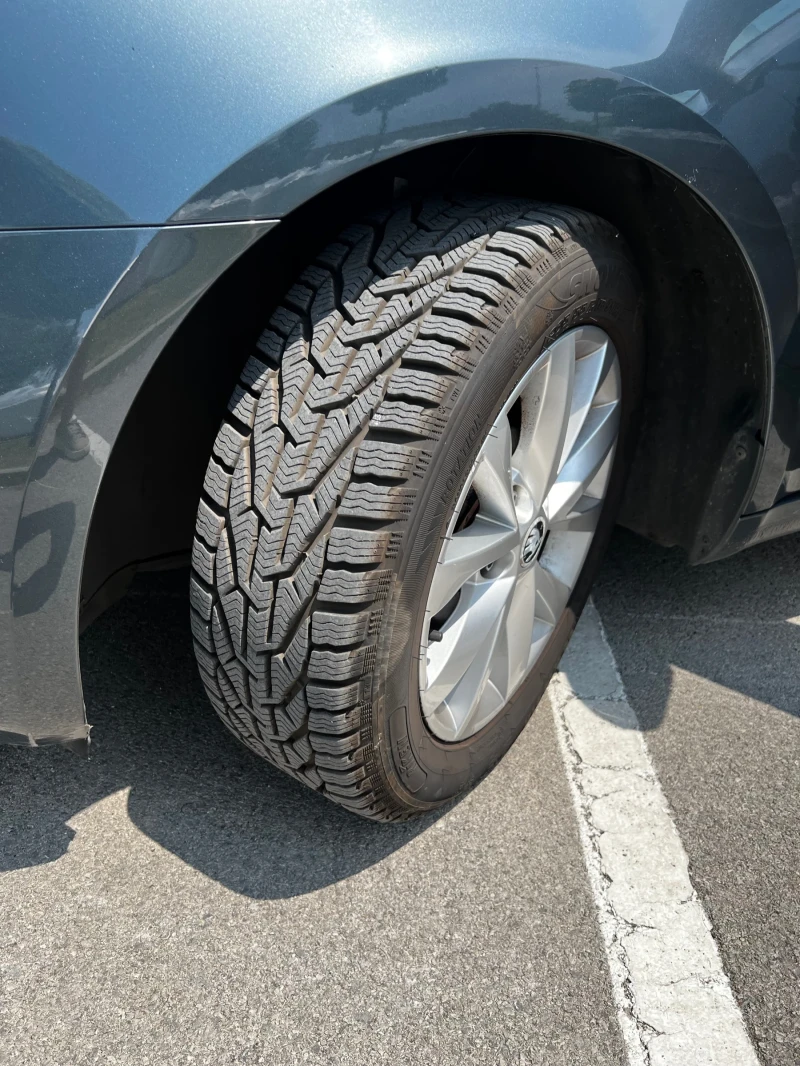 Skoda Octavia 1.6TDI* Автомат* Камера* CarPlay* Face, снимка 10 - Автомобили и джипове - 52673618