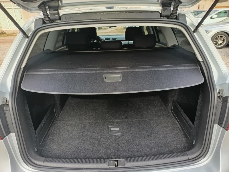 VW Passat 2.0TDI, снимка 14 - Автомобили и джипове - 53540648