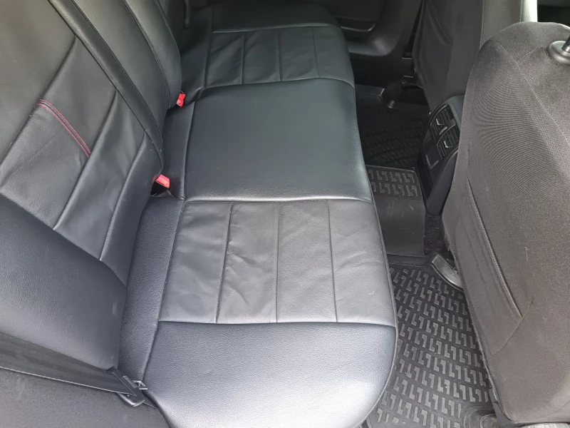 VW Passat 2.0TDI, снимка 12 - Автомобили и джипове - 53540648