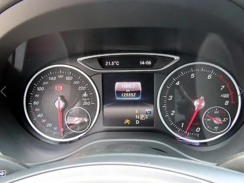 Mercedes-Benz A 200 1.6 TOP, снимка 9 - Автомобили и джипове - 55718605