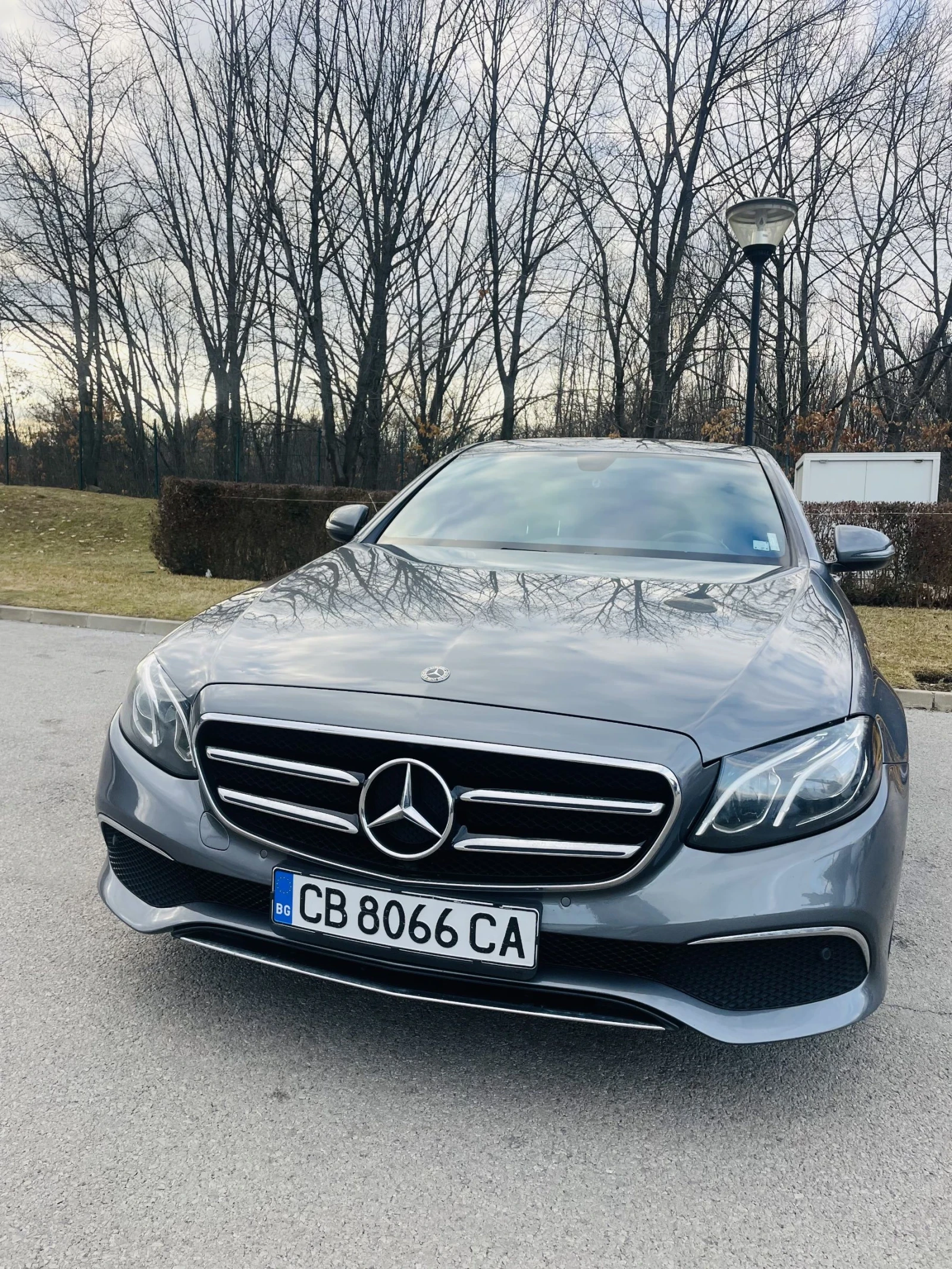Mercedes-Benz E 220 AMG интериорен пакет, снимка 1